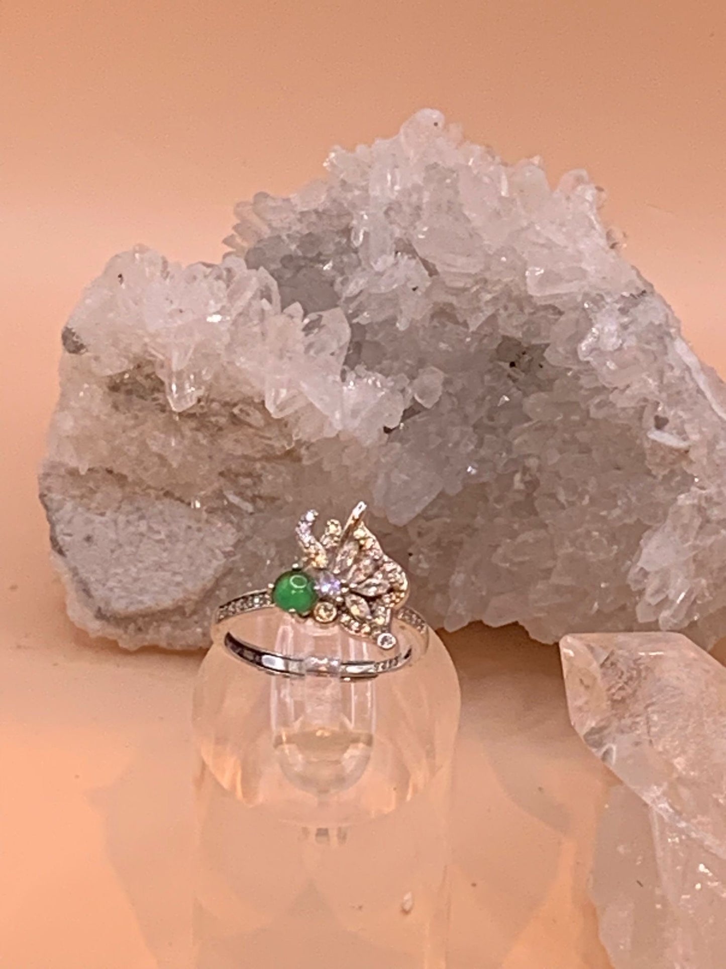 Jadeit mit Zirkon Schmetterling Ring