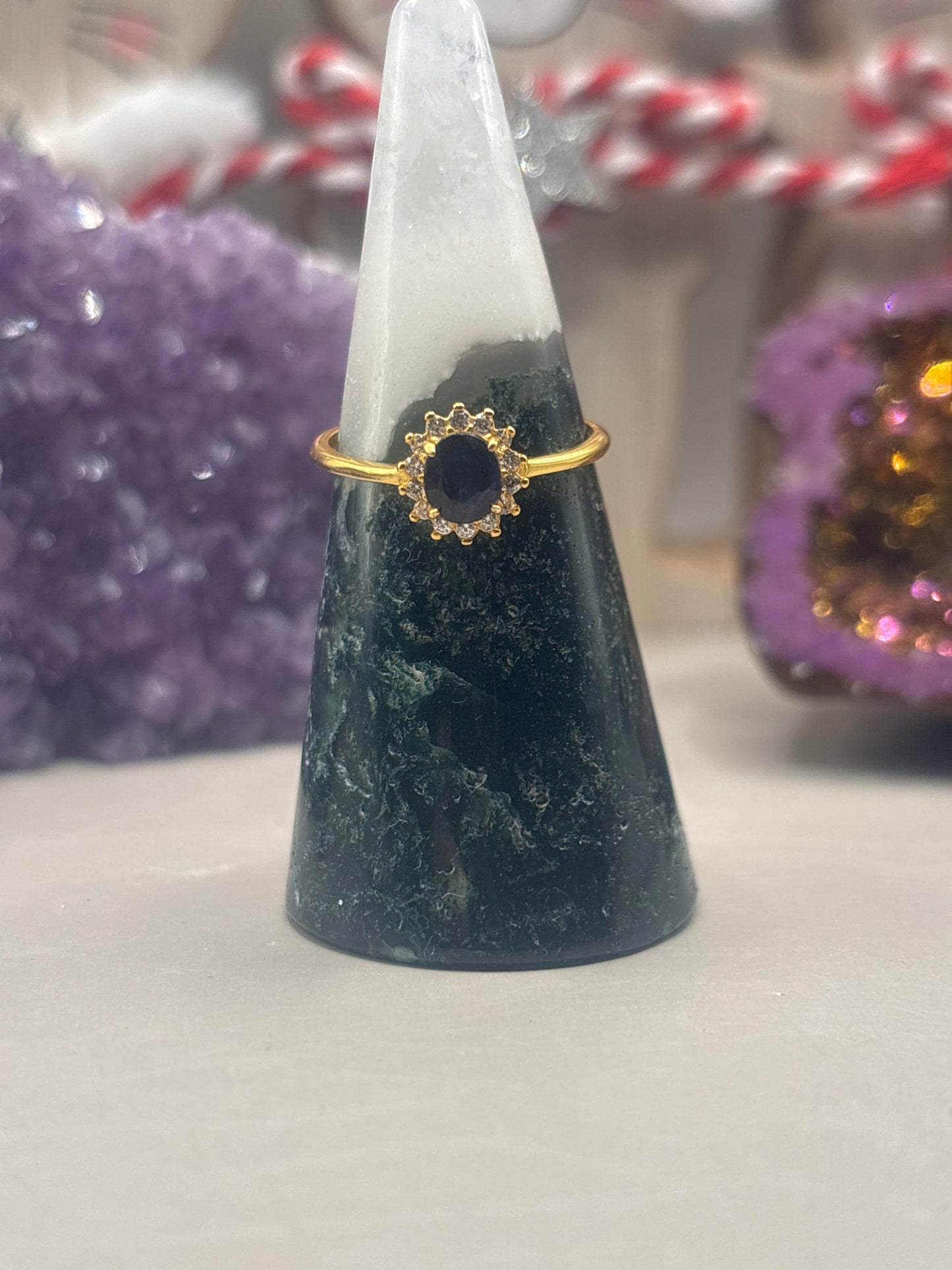 Schlichter Saphir Ring