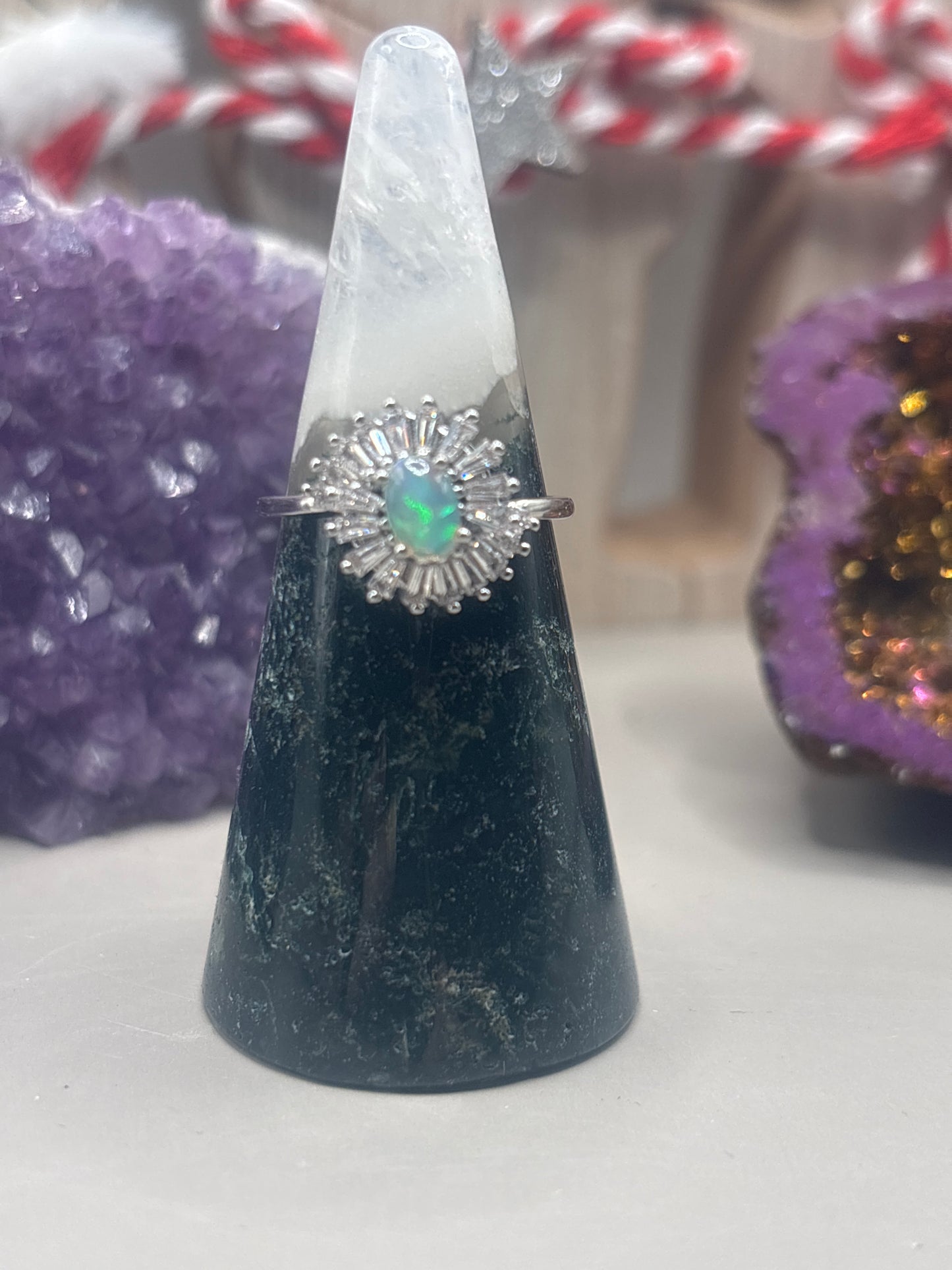 Opal mit Zirkon Prinzessinnen Design Ring