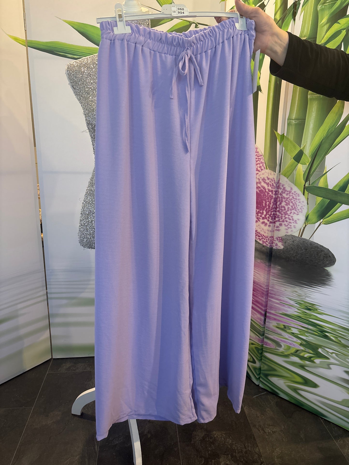 Hose mit weitem Beim