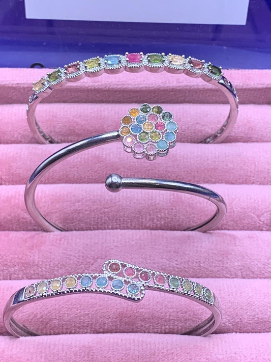 Bunter Turmalin Armreifen in verschiedenen Designs