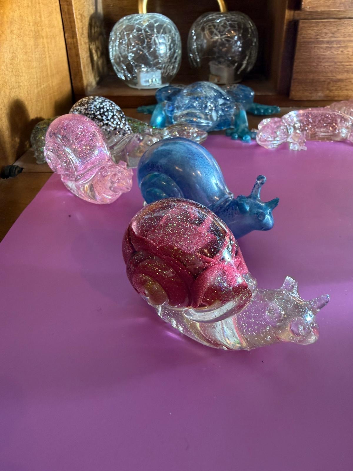 Schnecken aus Epoxidharz