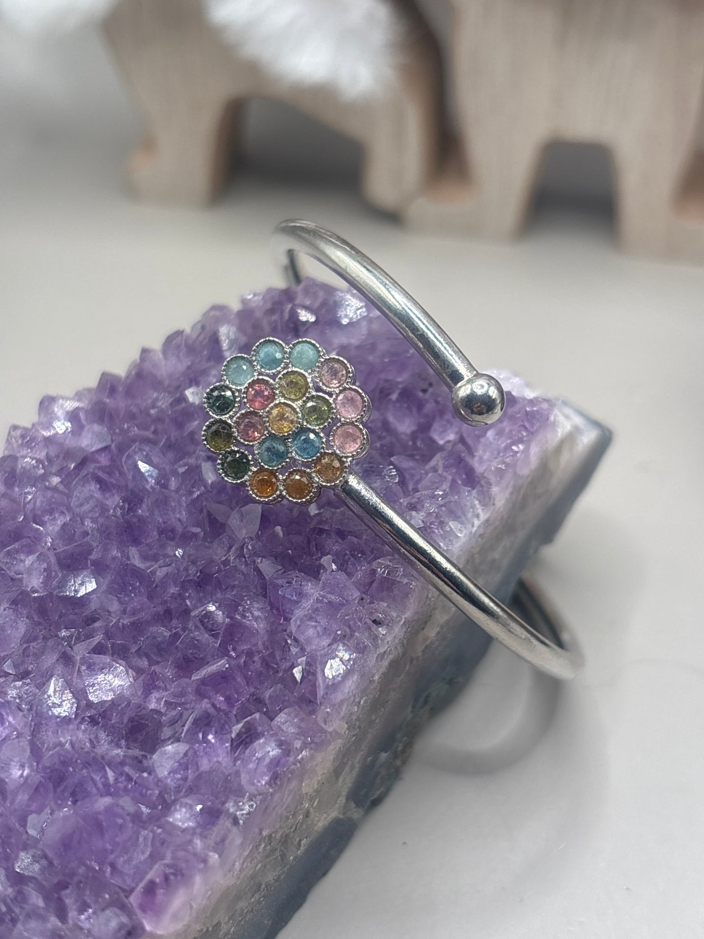 Bunter Turmalin Armreifen in verschiedenen Designs