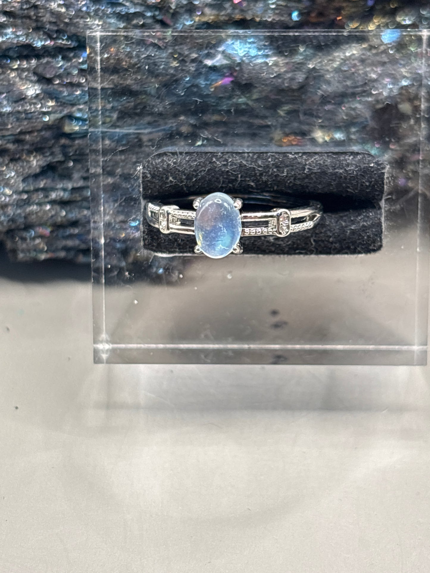 Aquamarin Ring im klassischen Design