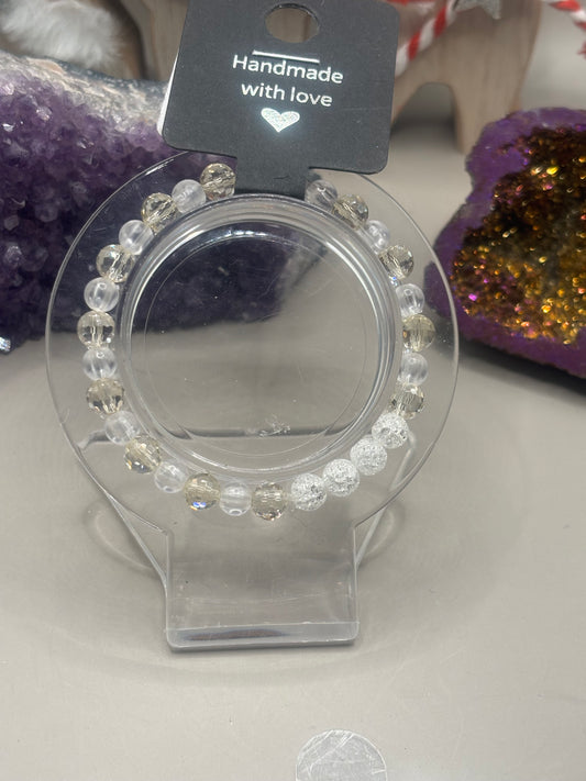 Bergkristall und gebrochener Quarz Armband Handmade