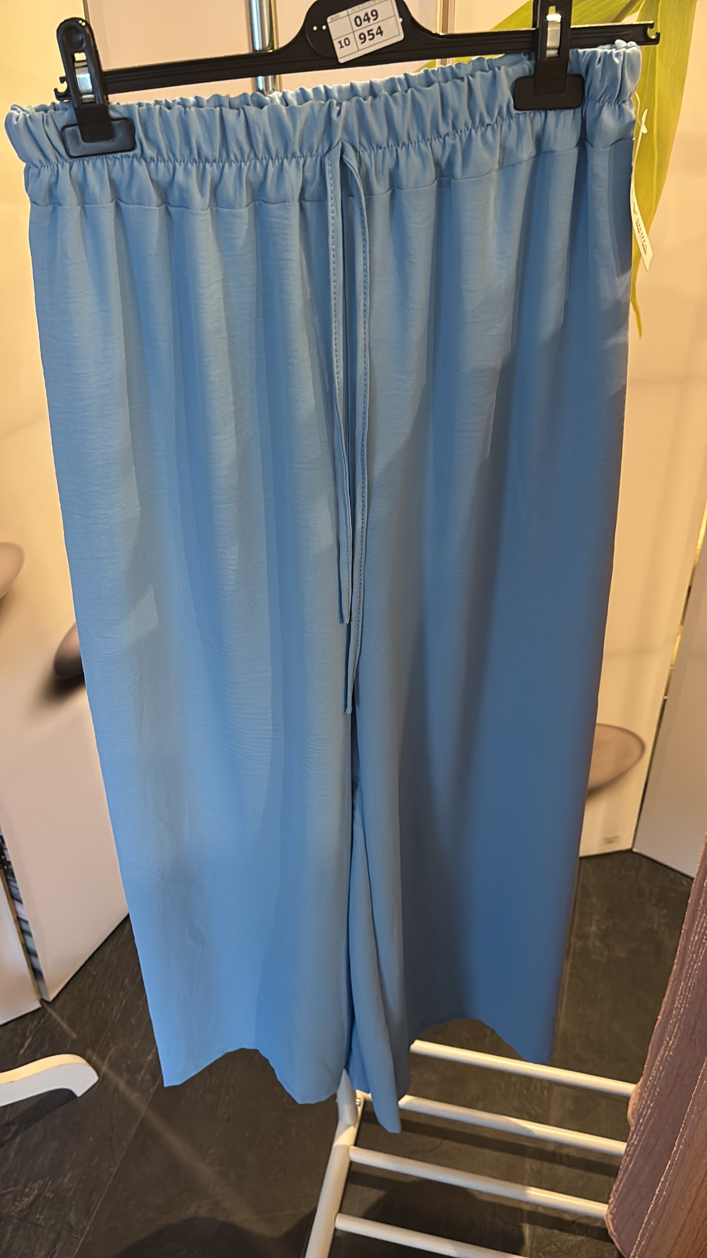 Hose mit weitem Beim