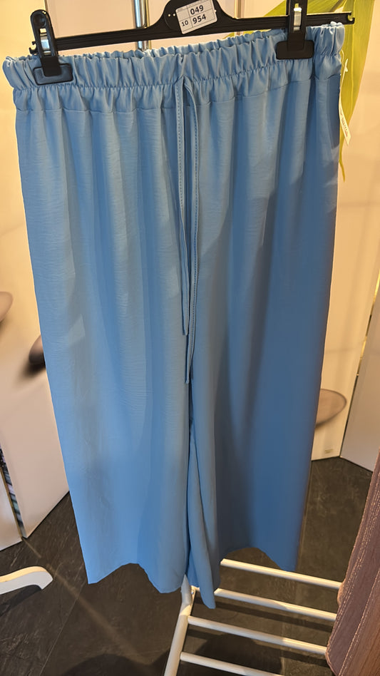 Hose mit weitem Beim