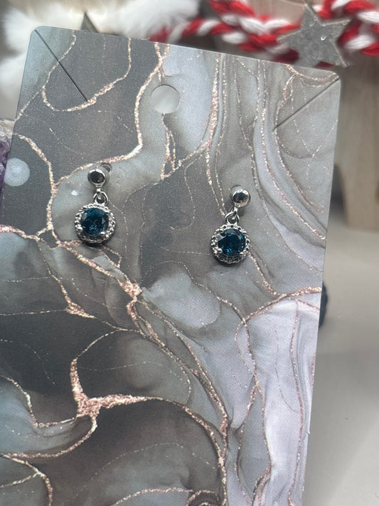 Londonblue Topas zierliche hängende Ohrringe