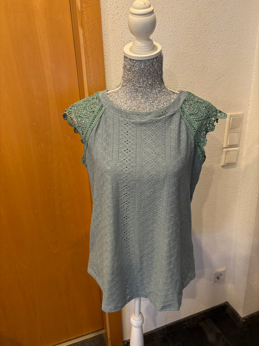 Top mit spitze