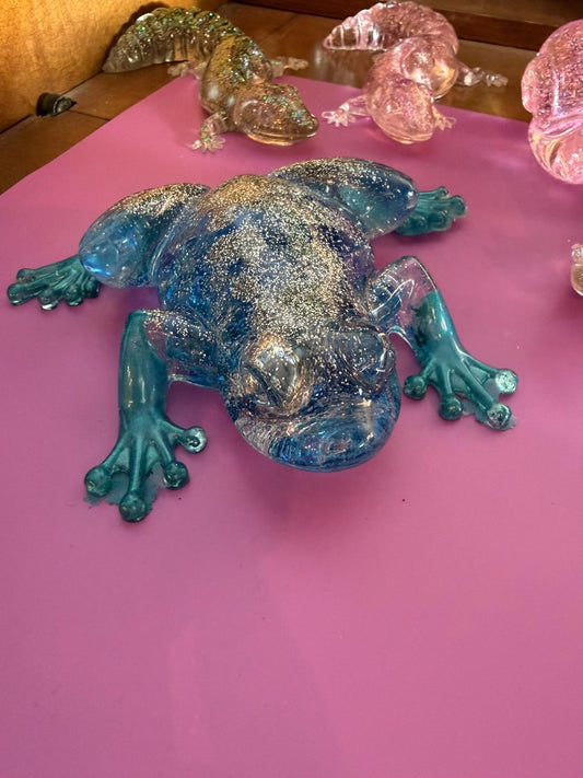 Frosch aus Epoxidharz