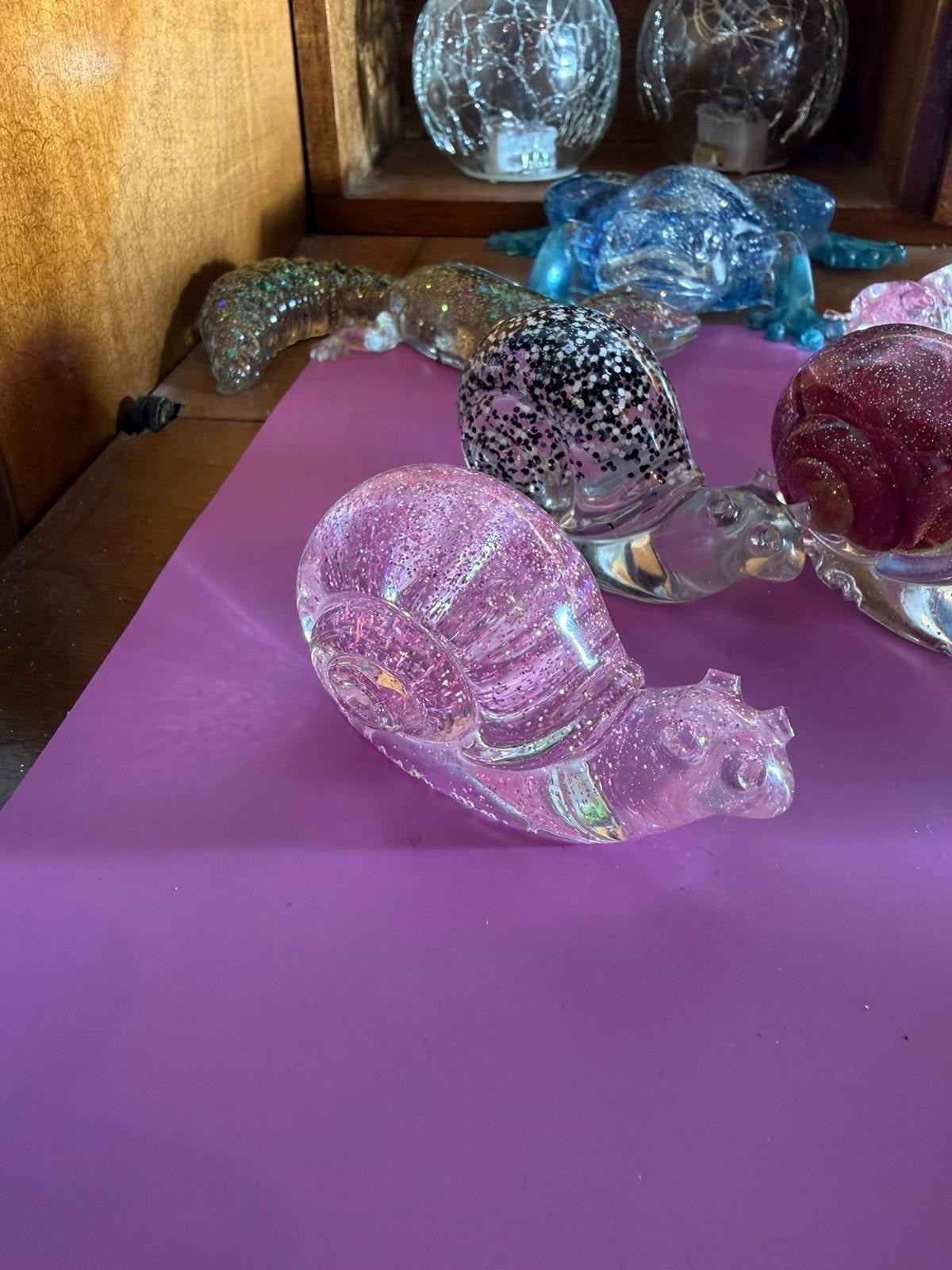 Schnecken aus Epoxidharz