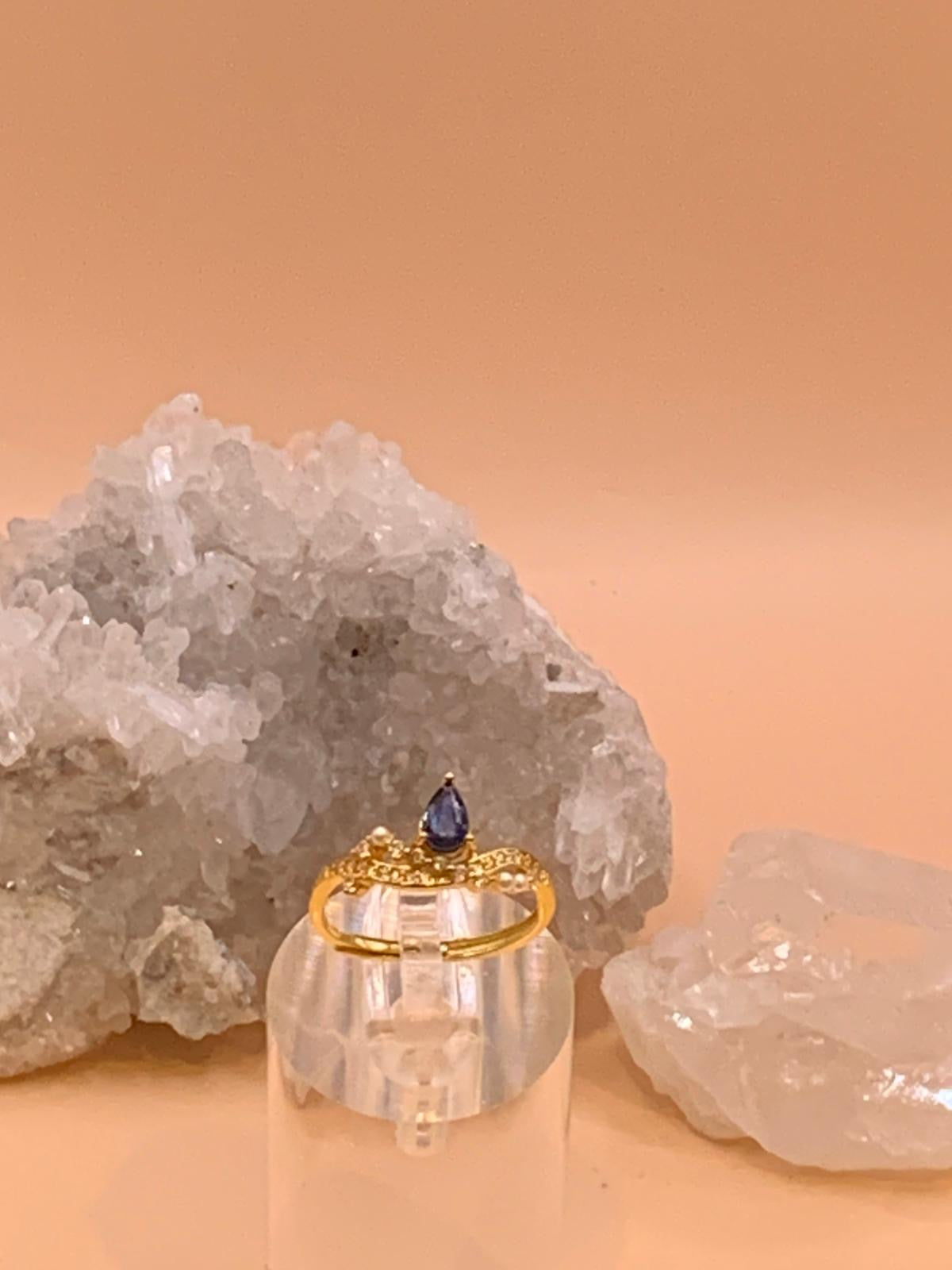 Saphir mit Zirkon Tropfen Ring