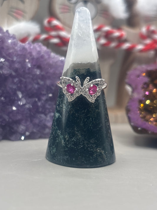 Rubin Schmetterling Ring