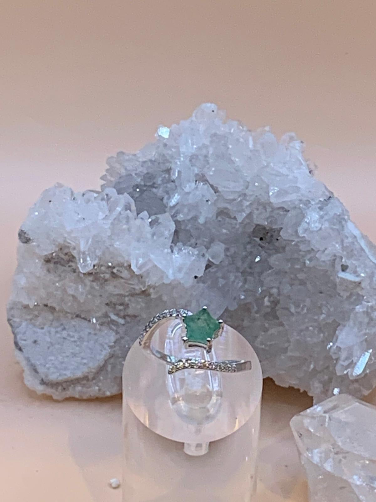 Smaragd Stern mit Zirkonia Ring