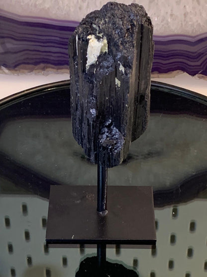 Schwarzer Turmalin (Schörl) auf Stand