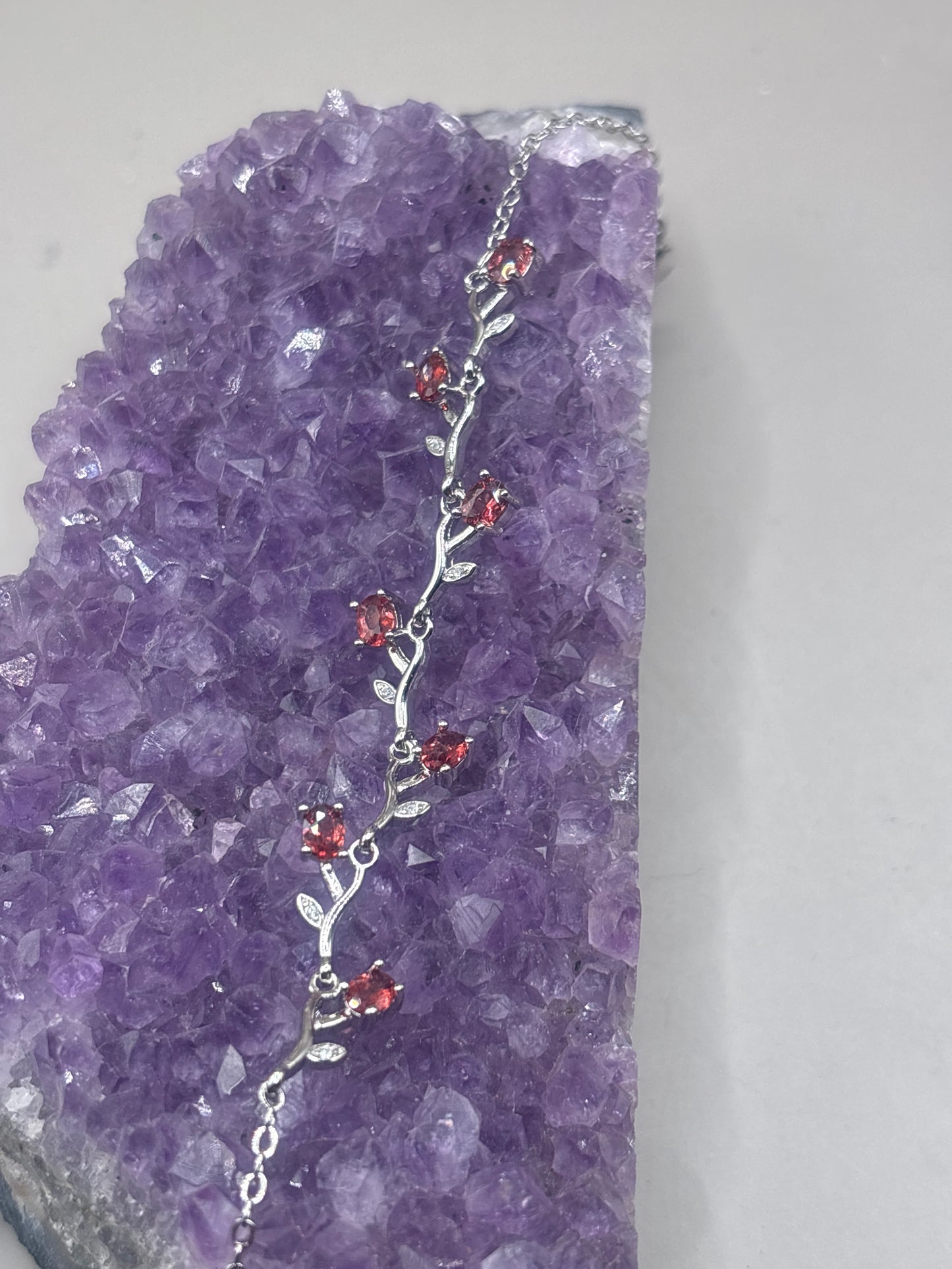 Granat Tulpen Design Armband