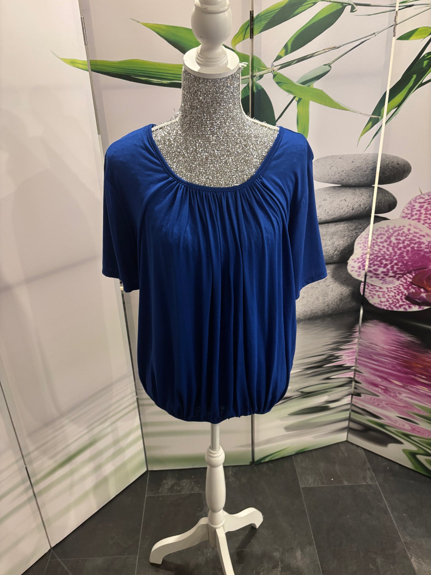 Unifarbene Shirts mit Gummibund