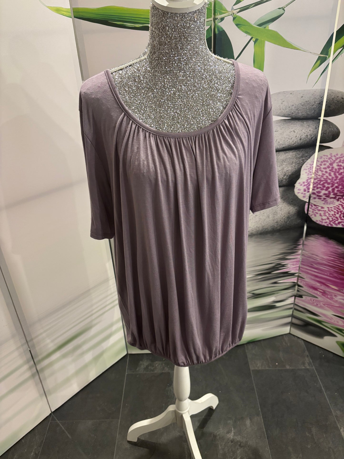 Unifarbene Shirts mit Gummibund