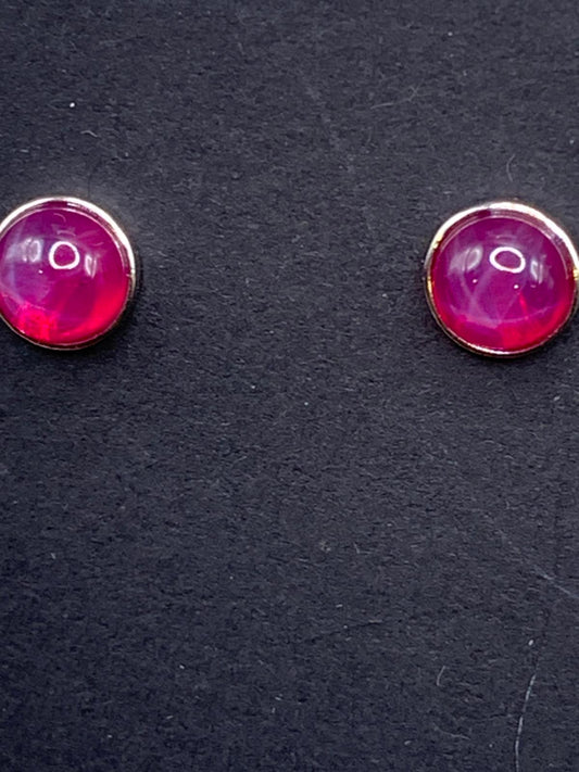 Rubin mit Stern Ohrstecker