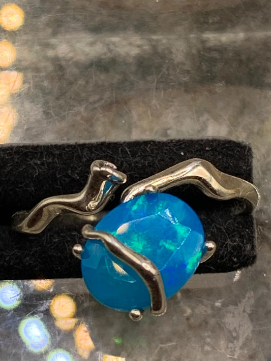 Schlange mit blauem Opal Ring