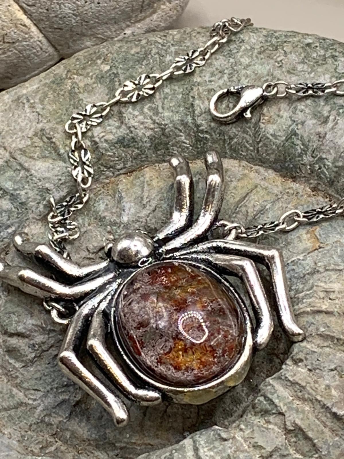 Spinne mit Gartenquarz Armband